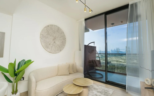 Easygo- Stylish 1bdr Binghatti Corner