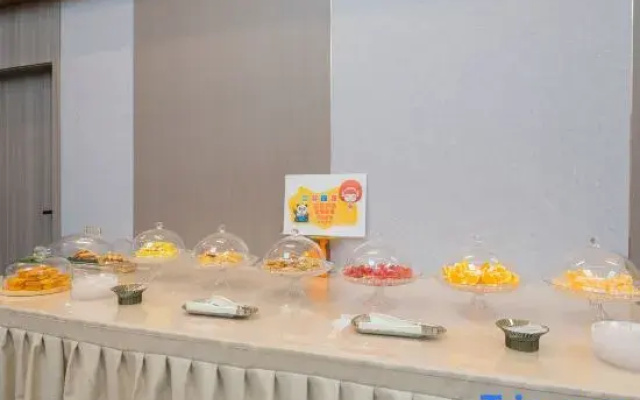 Yuexiang Lidu Hotel