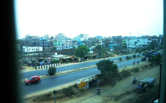 Hotal Raj Niwas