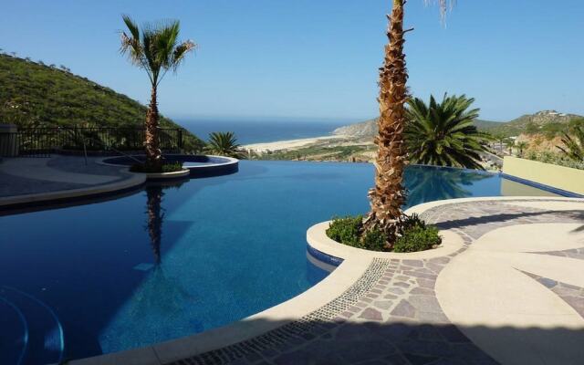 3-bedroom Ocean View Villa in Cabo San Lucas