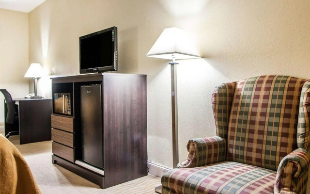 Quality Inn & Suites