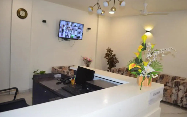 Hotel Anuradha Deluxe by OYO Rooms