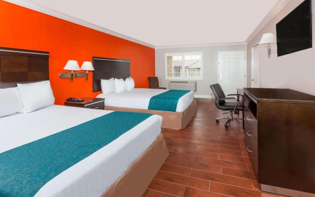 Casa Blanca Hotel - Orange