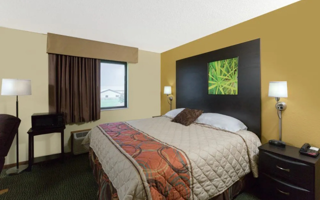 Super 8 Perry Ia