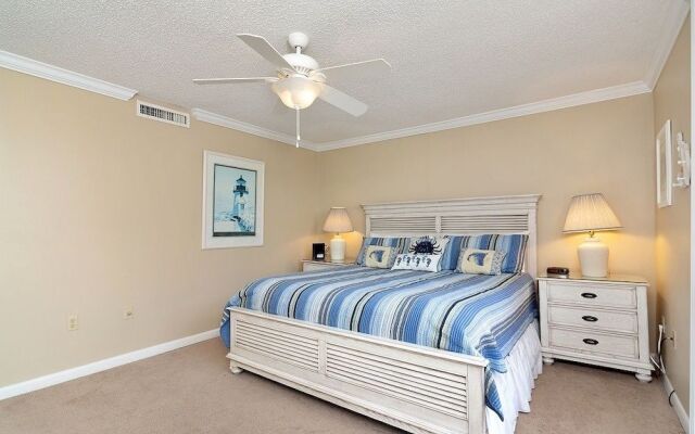 Shoreline 1056 Condo by RedAwning