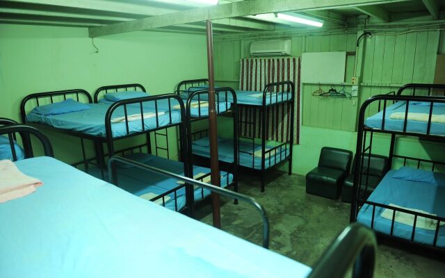 Capital O 90665 Countryview Recreation Park & Resort - Hostel