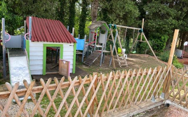 Charmant logement avec jacuzzi et sauna