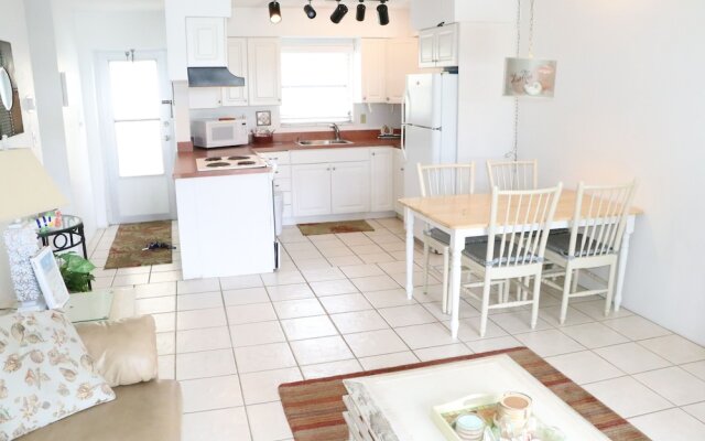 Jamaica Royale 017 - 1 Br Condo