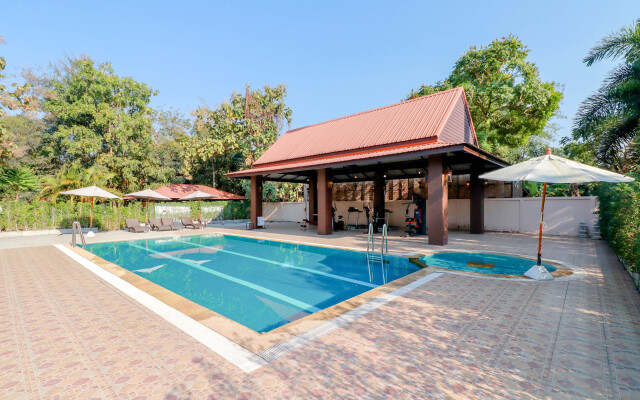 Tong House Resort