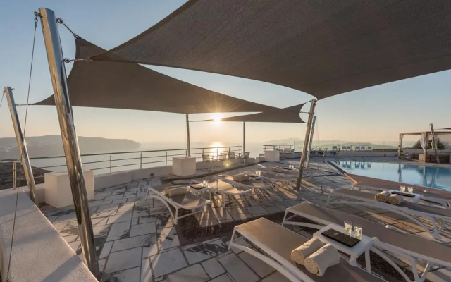 Caldera's Dolphin Suites