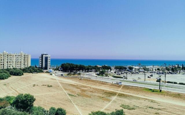 Mackenzie Seaview Paradise
