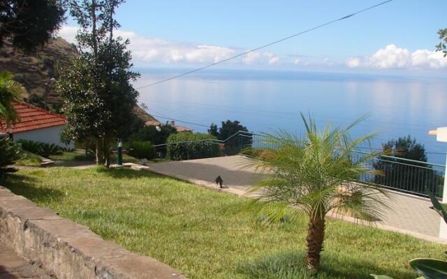 Quinta Vista Mar do Arco, a Home in Madeira