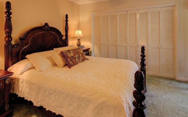 St. Andrews Common 1660 by RedAwning