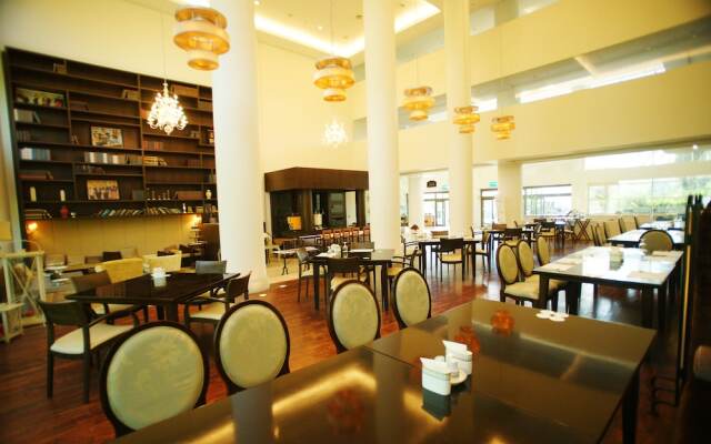 Lake Hills Resort Jeju