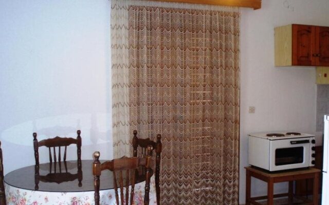 Loula Apartments