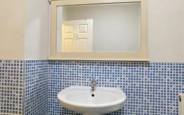 Elegant Gibraltar Street City Apartment