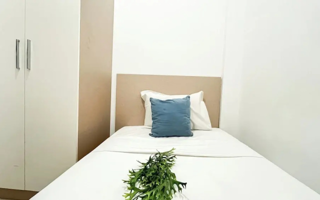 Restful 2Br At Vittoria Residence Apartment