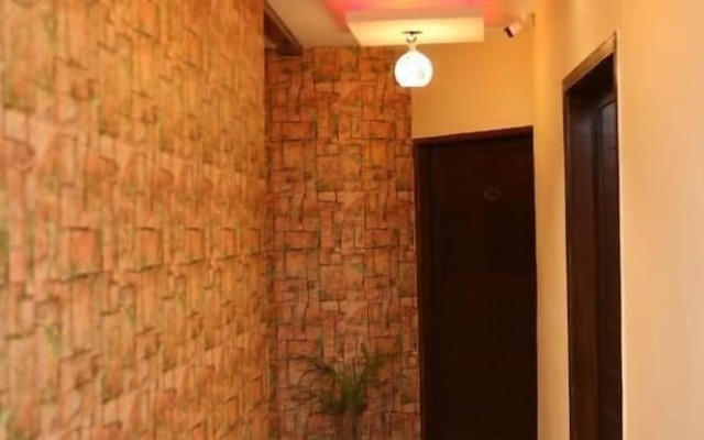 Hotel Premier Inn Gulberg