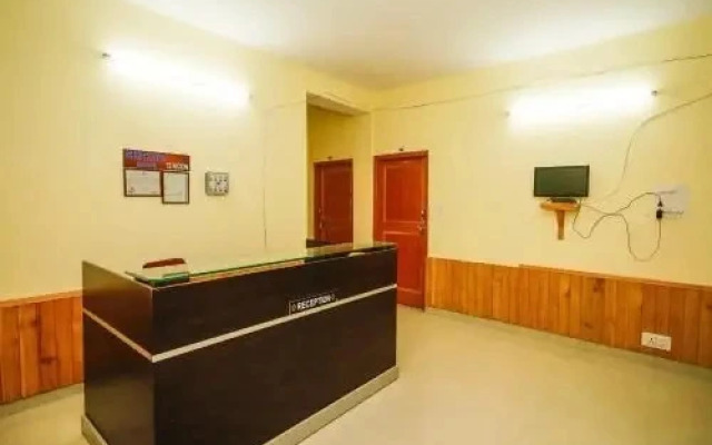 Hotel Cedar View By OYO Rooms