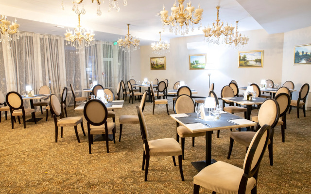 Hotel Carpathia