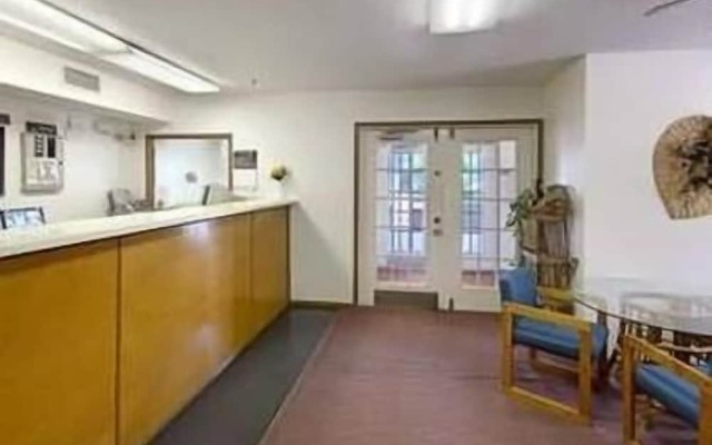 Americas Best Value Inn-Winona/Tyler