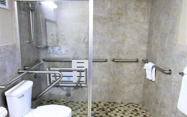 Quality Inn & Suites Conference Center