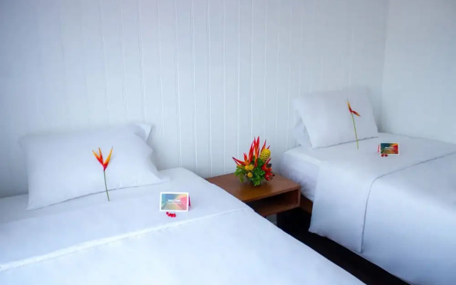 Jungle Experiences La Perla