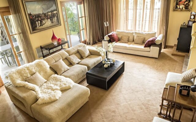 Selena - Luxurious Villa in Marbella Hill Club