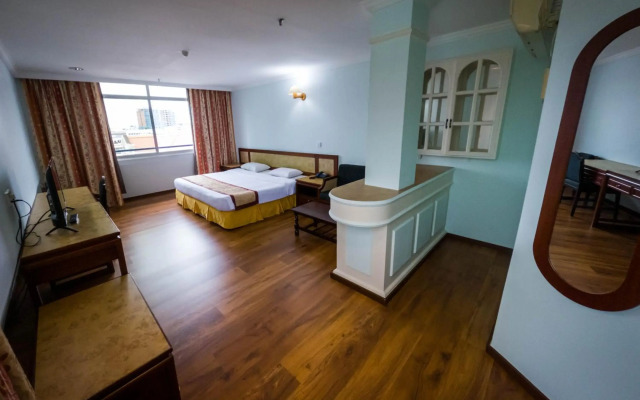 Miri Hotel