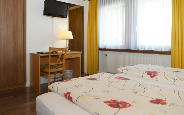 Hotel Rössli – Guest Rooms – Unterseen