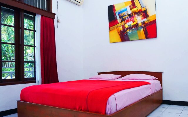 Candisari Hotel & Resto