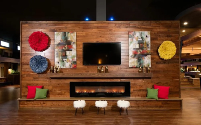 Holiday Inn Omaha Convention Center