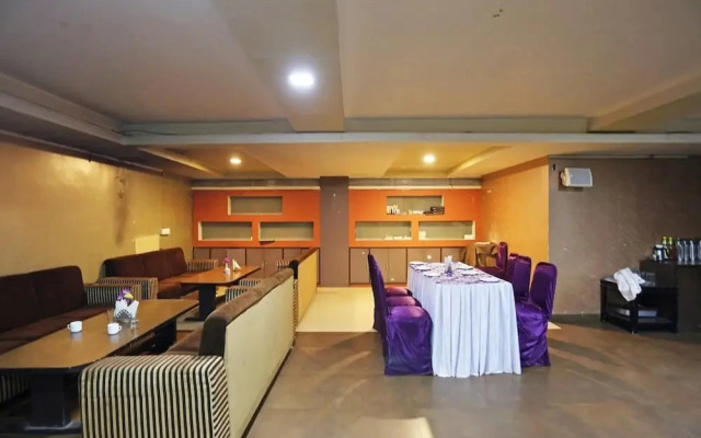 Hotel Central Plaza By OYO Rooms