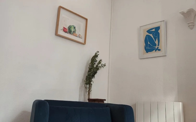 Alexandra Apartments