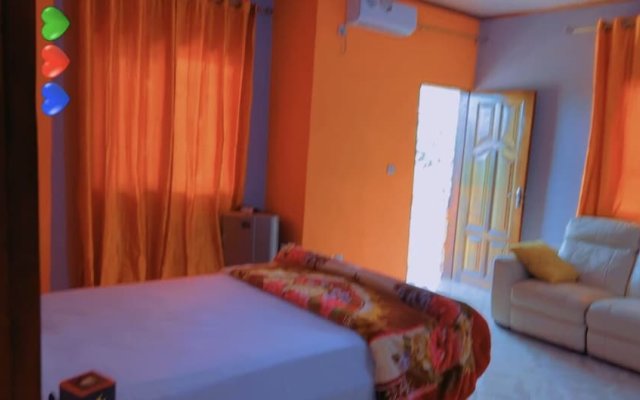 Stunning 3-bedrooms Guesthouse in Limbe Cameroon