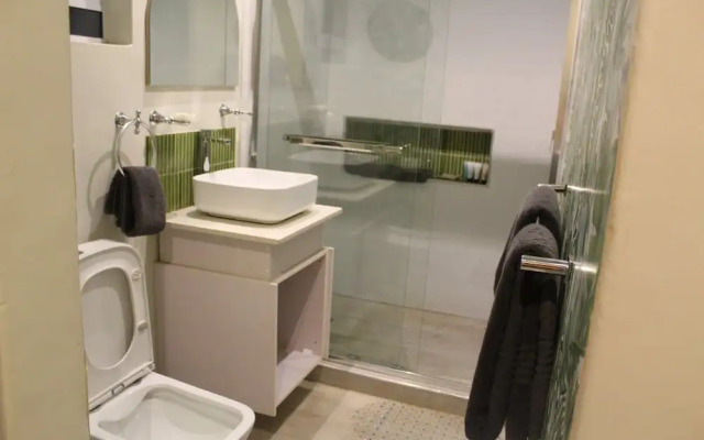 36 Alexander Guest House