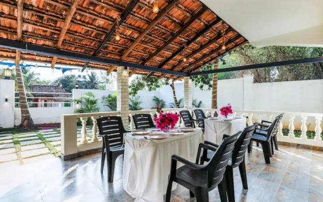 Beach House Hotel