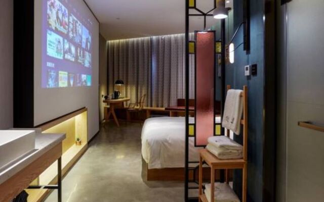Shanghai Uin Hotel