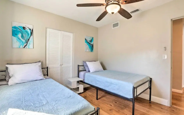 9 Mi to Beaches: Home w/ Pool & Patio in Bradenton