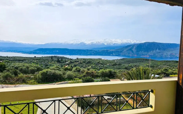 Villa Aitheras With sea Views and Garden