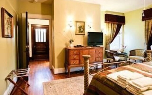 Simply Divine Bed & Breakfast