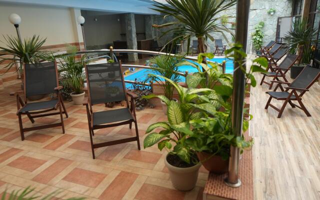 Pino Vere Palace Hotel