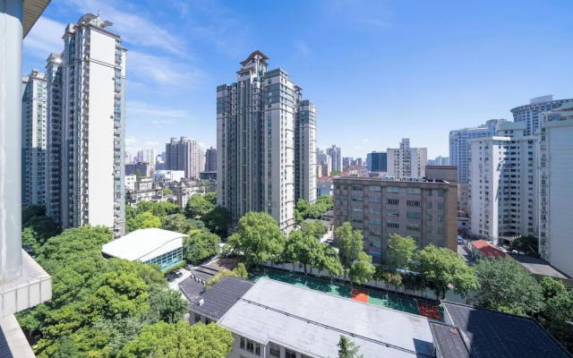 Tyms Elegant 2BR 1BA Apt Walk to Malls