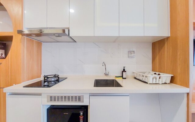 Minimalist Studio At Sky House Alam Sutera Apartment