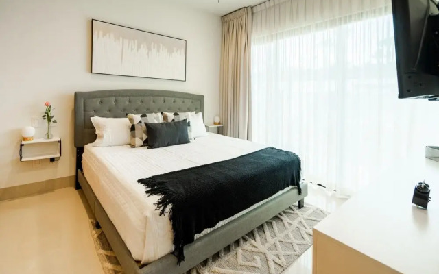 Tramonti Tari B101 in Los Cerritos