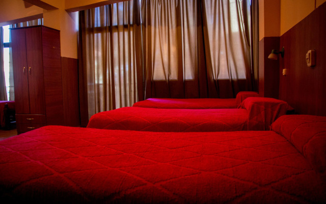 Wynnie Hotel