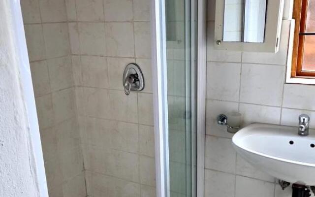 Baraka House (Adults Only)