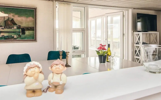 8 Person Holiday Home in Ulfborg
