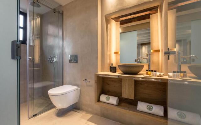 J&G Suites