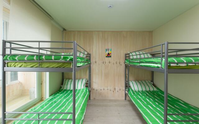 Lian Guesthouse - Hostel